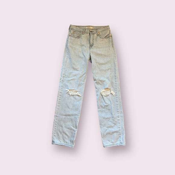 Levi’s Low Pro in Light Wash Charlie Won - Picture 2 of 4